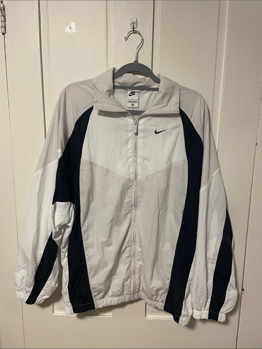 Nike White and Black Full-Zip Windbreaker Jacket